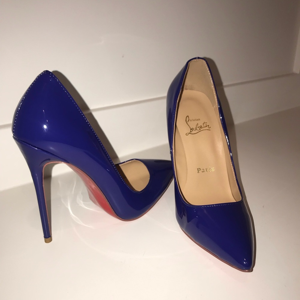 🔥 CHRISTIAN LOUBOUTIN 🔥 SIZE 40 BLUE CLASSIC STILETTO HEEL PUMPS 💙